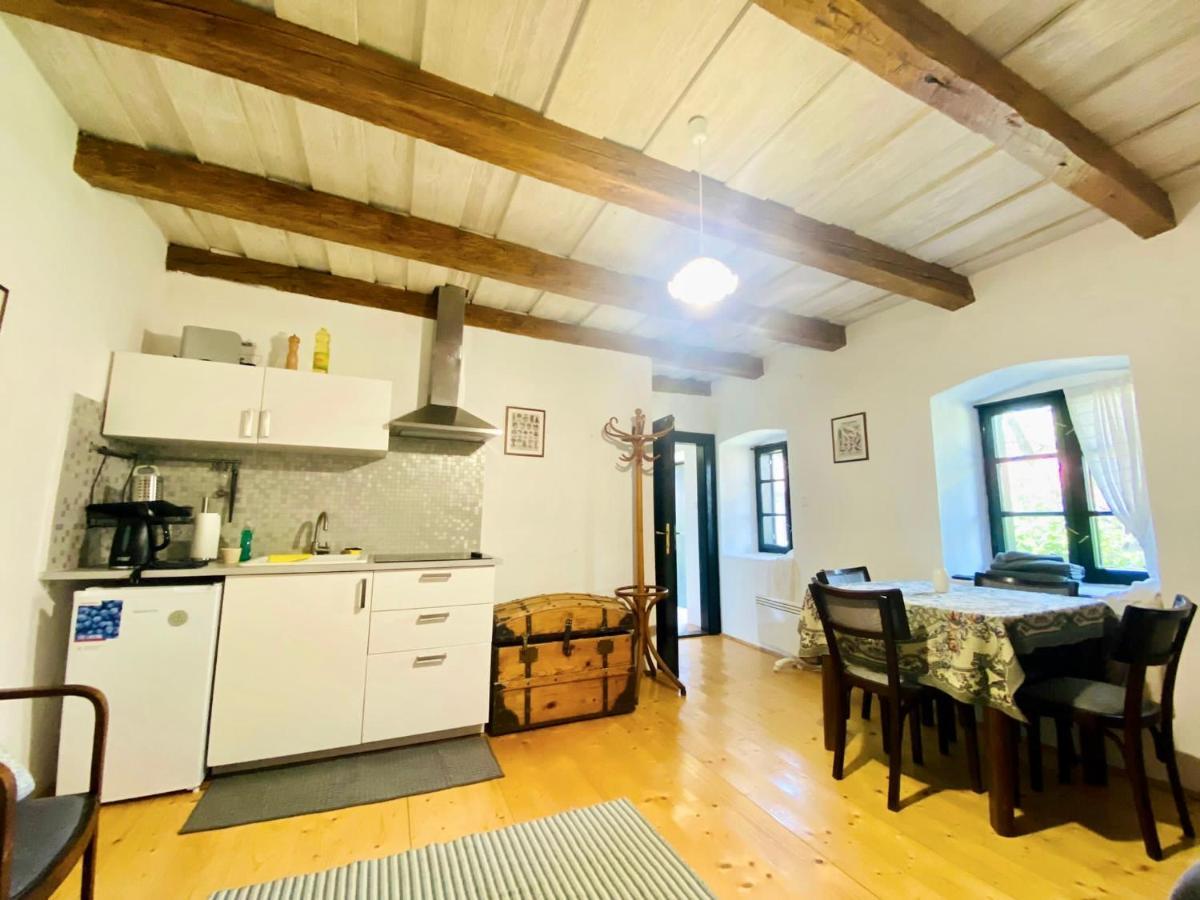 Lelle Vineyard Cottages Balatonlelle Buitenkant foto
